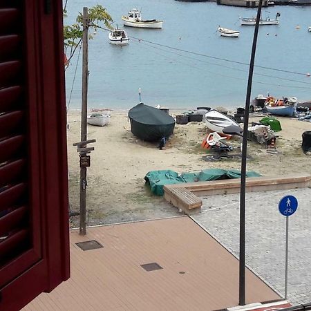 Residenza Lux Fronte Mare Appartement Vado Ligure Buitenkant foto
