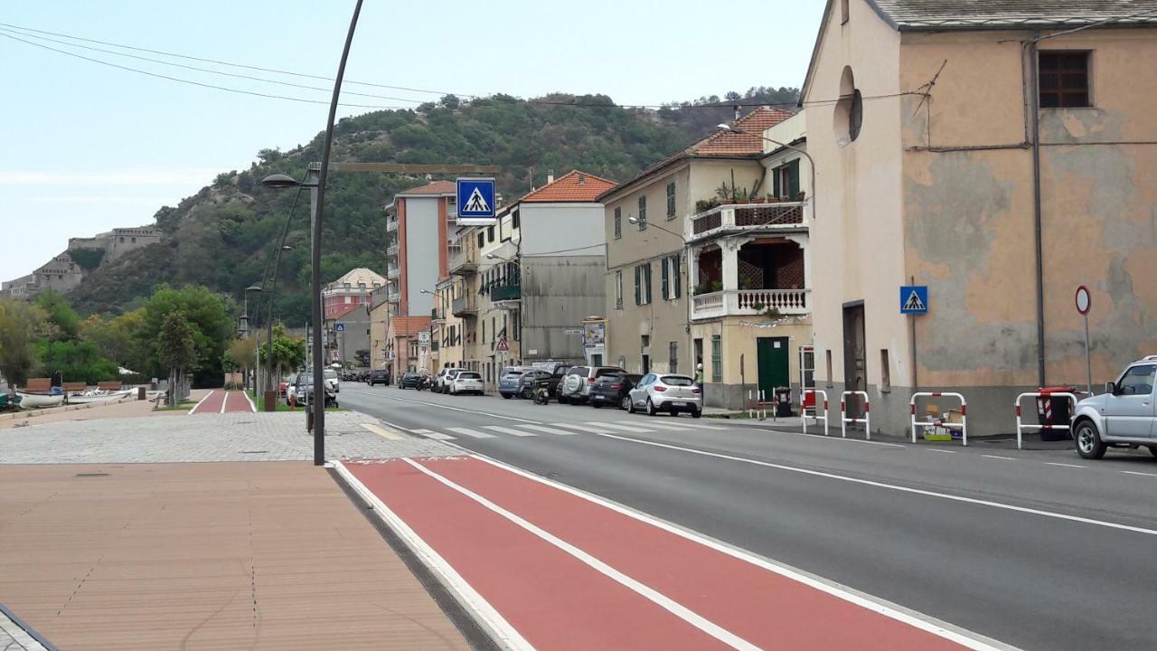 Residenza Lux Fronte Mare Appartement Vado Ligure Buitenkant foto
