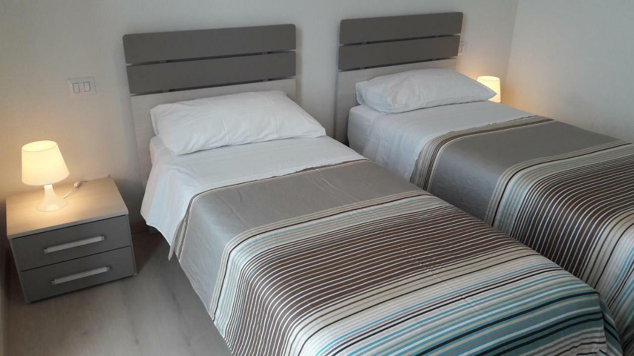 Residenza Lux Fronte Mare Appartement Vado Ligure Buitenkant foto