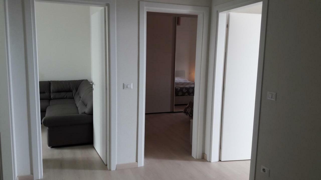 Residenza Lux Fronte Mare Appartement Vado Ligure Buitenkant foto