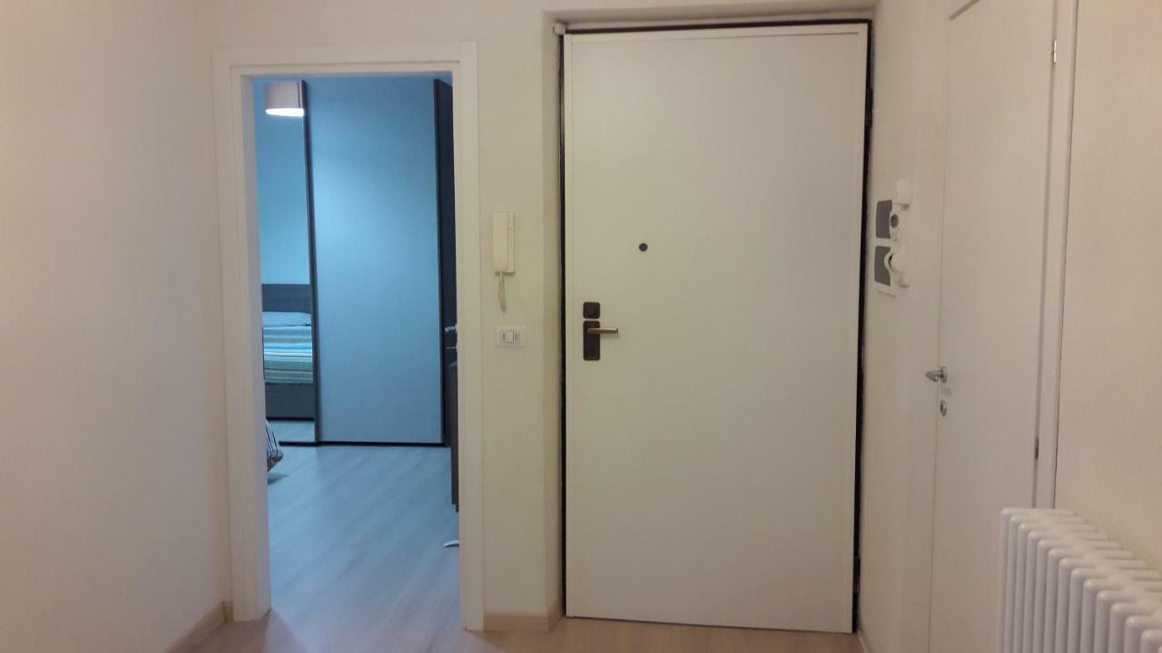 Residenza Lux Fronte Mare Appartement Vado Ligure Buitenkant foto