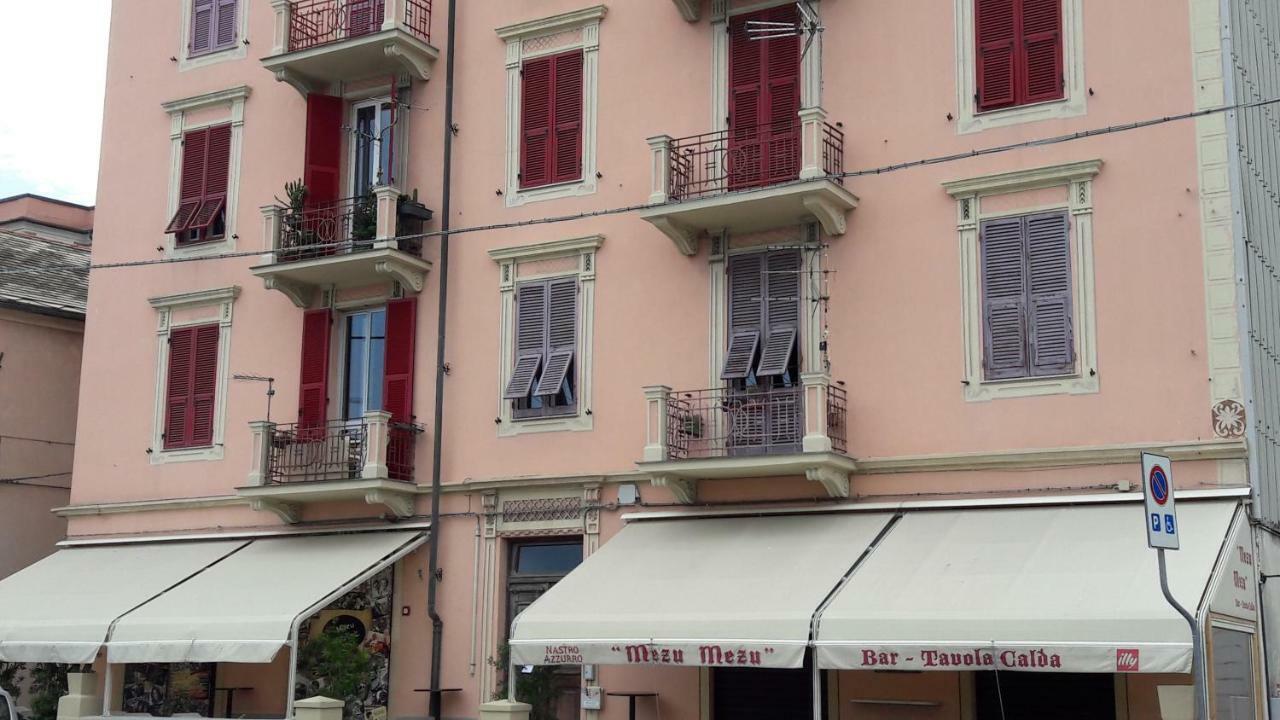 Residenza Lux Fronte Mare Appartement Vado Ligure Buitenkant foto